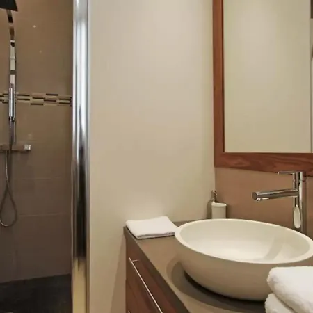 De Luxe De 3 Avec Vue Paříž